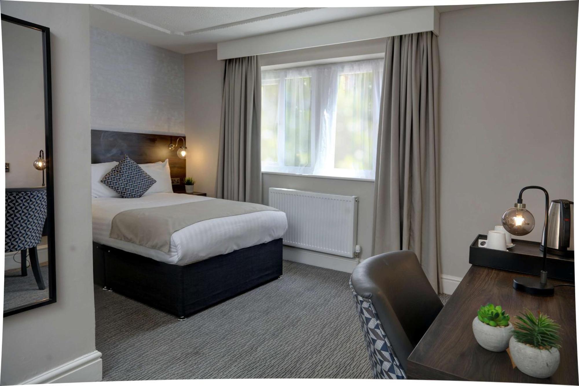 Trafford Hall Hotel Manchester, Trademark Collection By Wyndham Exteriér fotografie