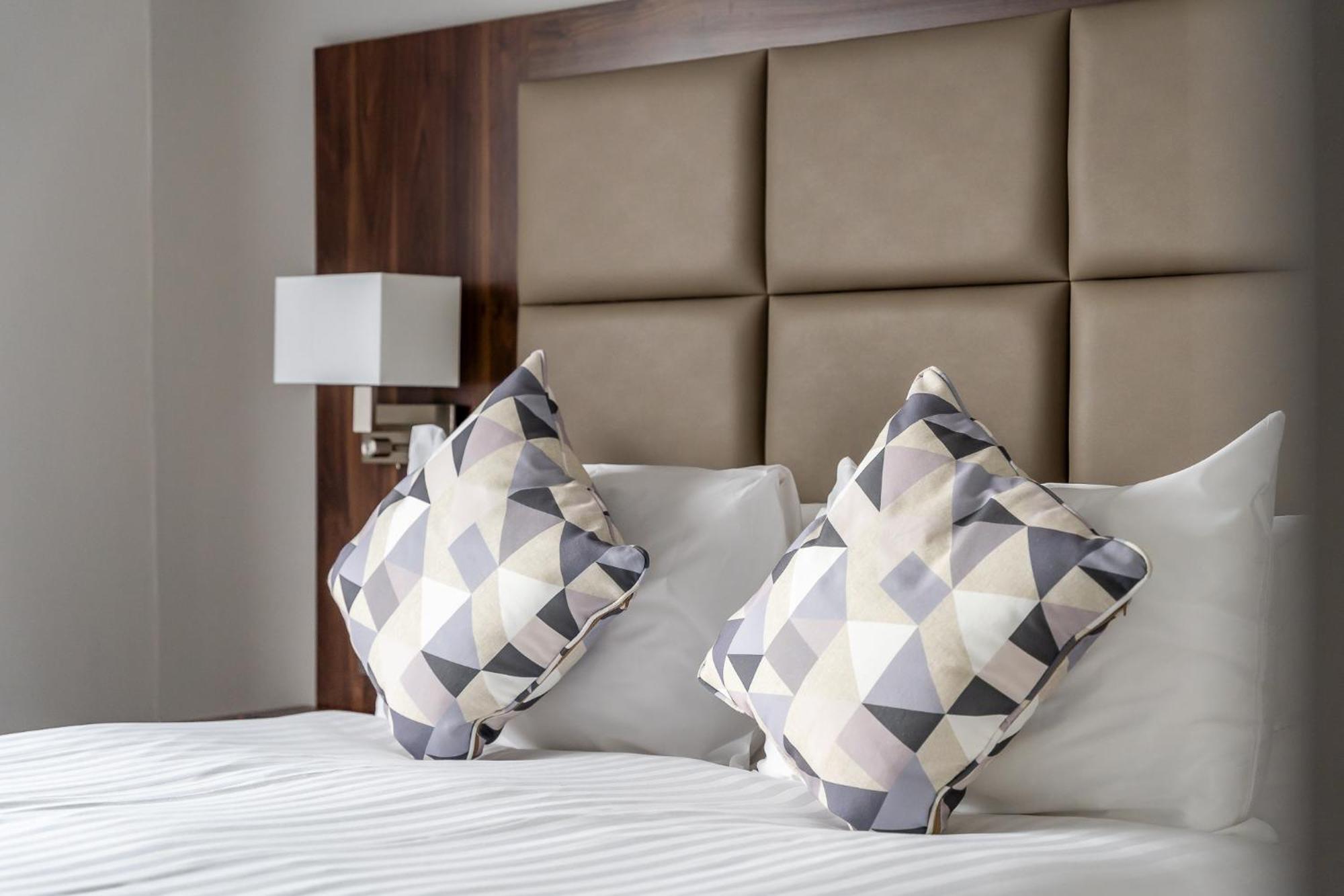 Trafford Hall Hotel Manchester, Trademark Collection By Wyndham Exteriér fotografie
