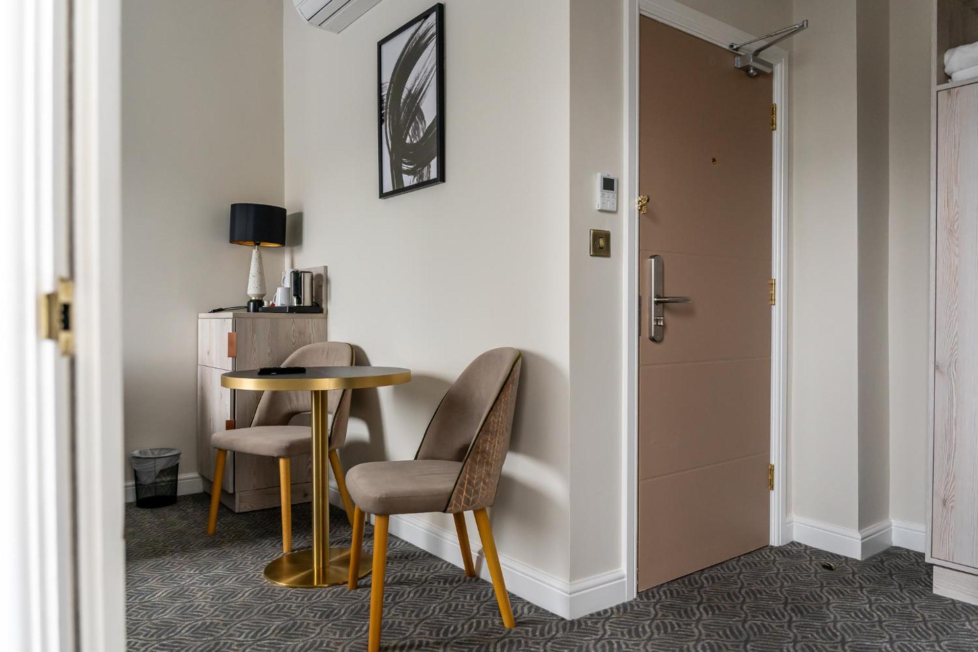 Trafford Hall Hotel Manchester, Trademark Collection By Wyndham Exteriér fotografie